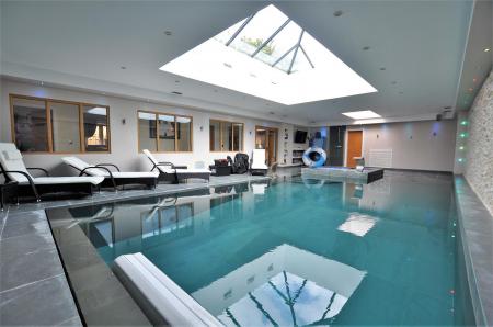 4 bedroom Detached bungalow for sale in Colliery Lane, Linton, Swadlincote