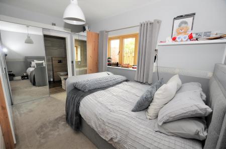 4 bedroom Detached bungalow for sale in Colliery Lane, Linton, Swadlincote