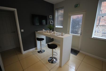 1 bedroom House share to let in Belvedere Road, Staffordshire, Burton upon Trent, DE13