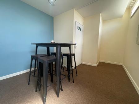 1 bedroom House share to let in Borough Road, Burton upon Trent, DE14
