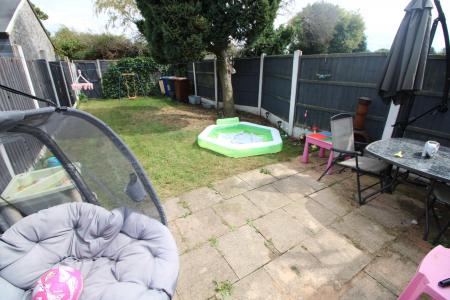 3 bedroom Terraced House to let in Harrow Drive, Burton Upon Trent, Branston, DE14