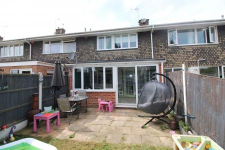 3 bedroom Terraced House to let in Harrow Drive, Burton Upon Trent, Branston, DE14