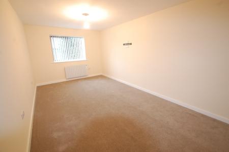 2 bedroom Apartment to let in Horninglow Road North, Burton upon Trent, DE13