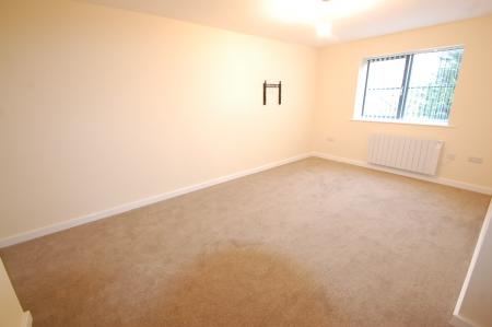 2 bedroom Apartment to let in Horninglow Road North, Burton upon Trent, DE13