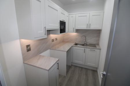 1 bedroom Flat to let in Market Place, Staffordshire, Burton upon Trent, DE14