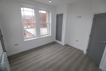 1 bedroom Flat to let in Market Place, Staffordshire, Burton upon Trent, DE14