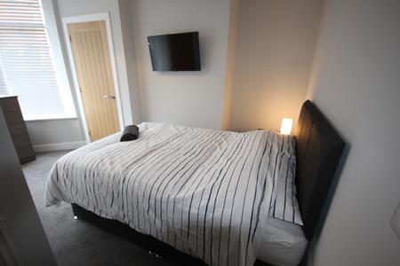 Shobnall Street, Burton upon Trent, DE14
