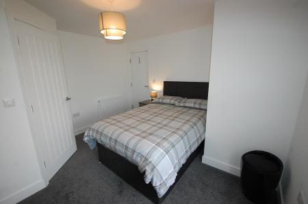 1 bedroom House share to let in Calais Road, Burton upon Trent, DE13