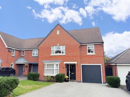 4 bedroom Detached house for sale in Blueberry Way, Woodville, Swadlincote