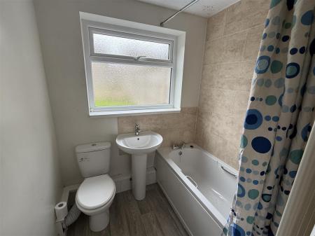 2 bedroom Terraced House for sale in Stanton Road, Burton-On-Trent