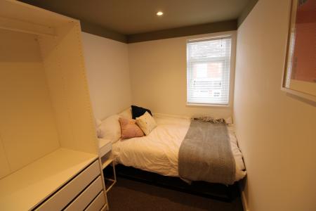 1 bedroom House share to let in Wyggeston Street, Staffordshire, Burton upon Trent, DE13