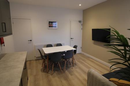 1 bedroom House share to let in Wyggeston Street, Staffordshire, Burton upon Trent, DE13