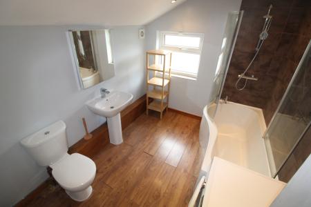 2 bedroom Terraced House to let in Victoria Crescent, Staffordshire, Burton upon Trent, DE14