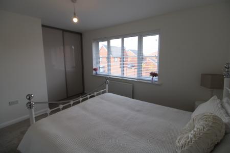 3 bedroom Detached house to let in Thorneywood Road, Staffordshire, Drakelow, DE15