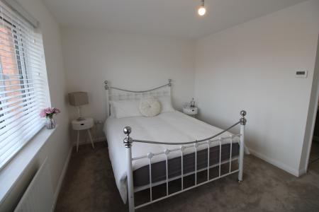 3 bedroom Detached house to let in Thorneywood Road, Staffordshire, Drakelow, DE15