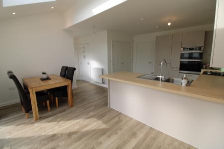 3 bedroom Detached house to let in Thorneywood Road, Staffordshire, Drakelow, DE15