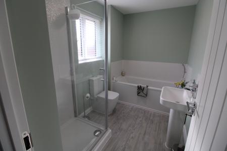 3 bedroom Detached house to let in Thorneywood Road, Staffordshire, Drakelow, DE15