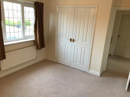 4 bedroom Detached house to let in Forest Edge Way, Staffordshire, Burton upon Trent, DE13