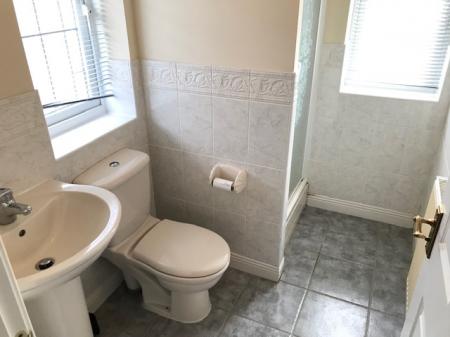 4 bedroom Detached house to let in Forest Edge Way, Staffordshire, Burton upon Trent, DE13