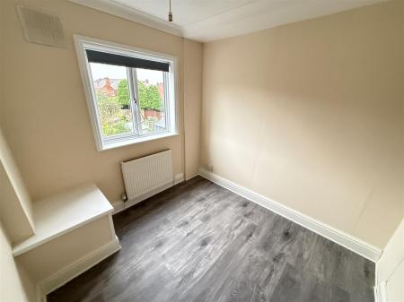3 bedroom Semi-detached house for sale in Calais Road, Burton-On-Trent