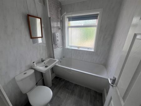 3 bedroom Semi-detached house for sale in Calais Road, Burton-On-Trent