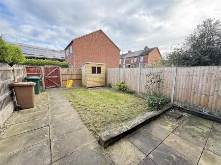 3 bedroom Town house for sale in Alexandra Road, Swadlincote