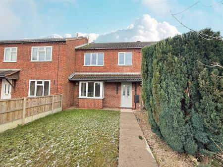 3 bedroom Town house for sale in Alexandra Road, Swadlincote