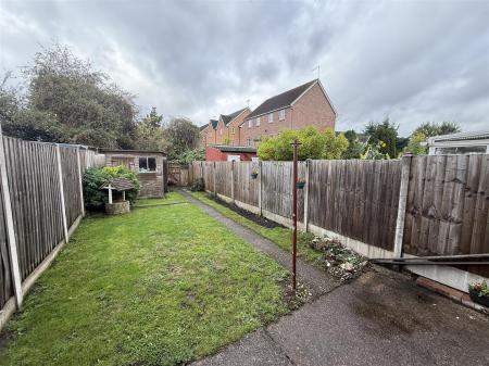 3 bedroom Town house for sale in Winchester Drive, Burton-On-Trent