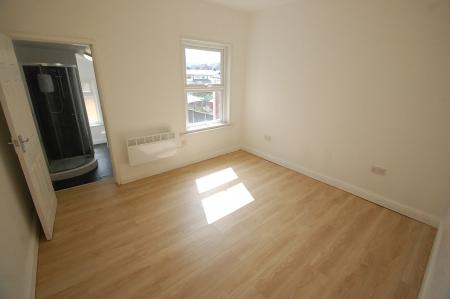 1 bedroom Studio flat to let in Branston Road, Branston, DE14