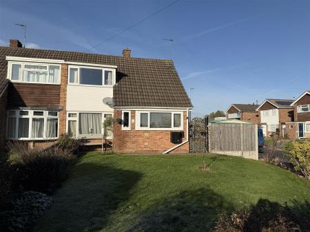 4 bedroom Semi-detached house for sale in Clays Lane, Branston, Burton on Trent