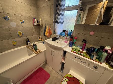 2 bedroom Apartment for sale in Sycamore Road, Burton-On-Trent