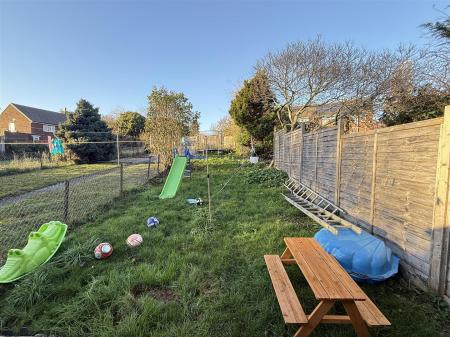 2 bedroom Apartment for sale in Sycamore Road, Burton-On-Trent