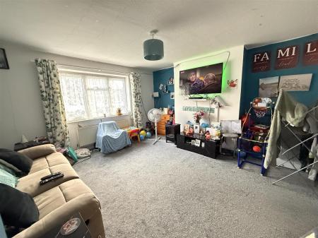 2 bedroom Apartment for sale in Sycamore Road, Burton-On-Trent