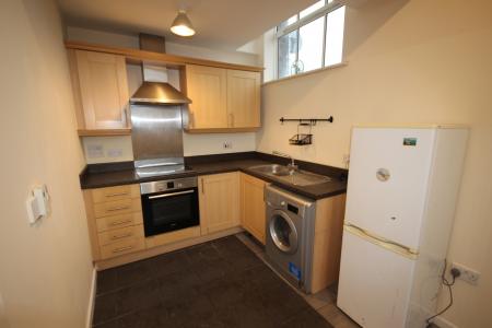 2 bedroom Flat to let in Tiger Court, Staffordshire, Burton upon Trent, DE14