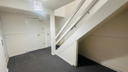 3 bedroom Terraced House to let in Hayle, Staffordshire, Tamworth, B77