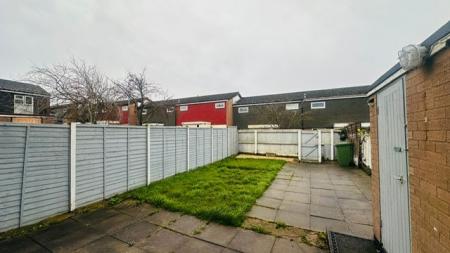 3 bedroom Terraced House to let in Hayle, Staffordshire, Tamworth, B77