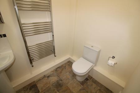 1 bedroom House share to let in High Street, Burton upon Trent, DE14