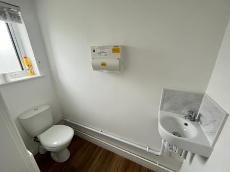 2 bedroom House to let in Shobnall Road, Burton upon Trent, DE14