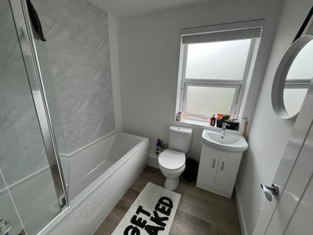 2 bedroom House to let in Shobnall Road, Burton upon Trent, DE14