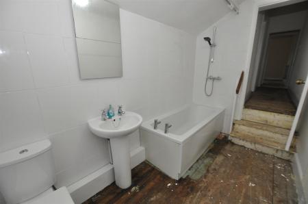 2 bedroom Terraced House for sale in Blackpool Street, Burton-On-Trent