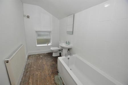 2 bedroom Terraced House for sale in Blackpool Street, Burton-On-Trent
