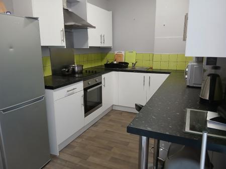 1 bedroom House share to let in Borough Road, Burton upon Trent, DE14