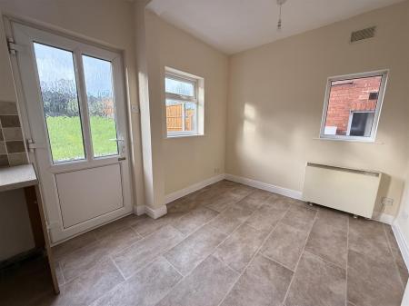 2 bedroom Semi-detached house for sale in Main Street, Tatenhill