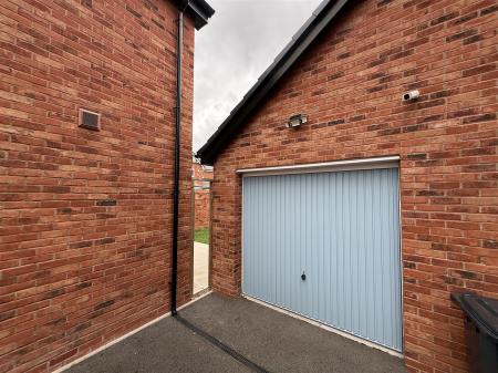 3 bedroom Property for sale in Hill Crest Road, Branston, Near Tatenhill