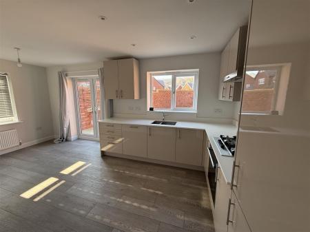 3 bedroom Property for sale in Hill Crest Road, Branston, Near Tatenhill