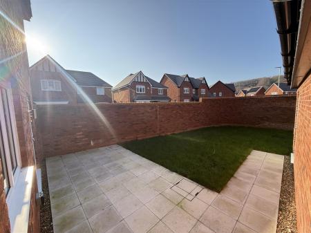 3 bedroom Property for sale in Hill Crest Road, Branston, Near Tatenhill