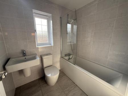 3 bedroom Property for sale in Hill Crest Road, Branston, Near Tatenhill