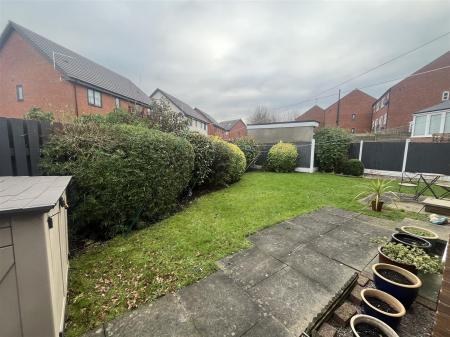 2 bedroom Apartment for sale in Jennings Way, Burton-On-Trent
