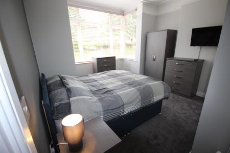 Belvedere Road, Staffordshire, Burton upon Trent, DE13