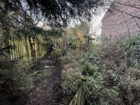 1 bedroom End of terrace house for sale in Common Road, Church Gresley, Swadlincote